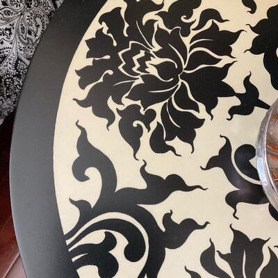 Bassett Furniture Round Side Table Black and White