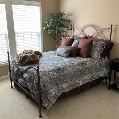 Arhaus St. Lucia Full Size Metal Bedframe Retail $899