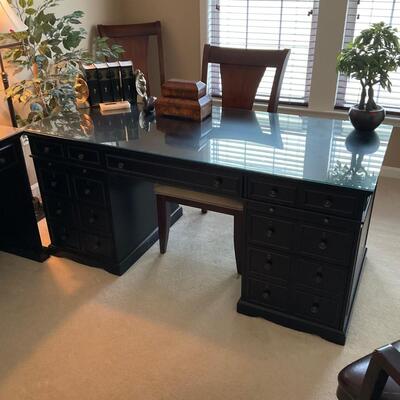 Bombay Co Partners Desk with 2 Towers and Removable Glass top