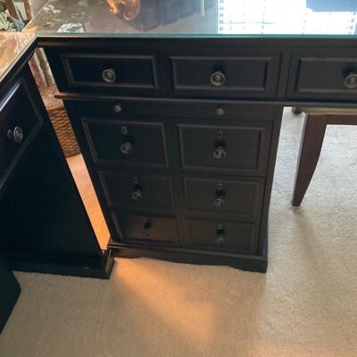 Bombay Co Partners Desk with 2 Towers and Removable Glass top