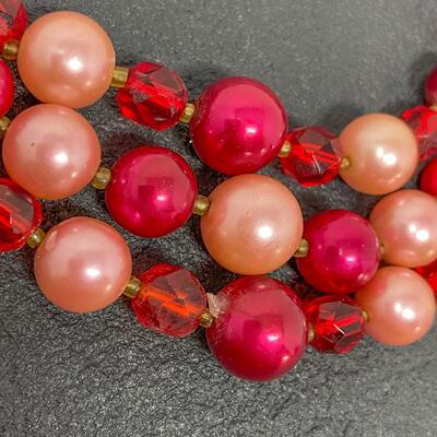 VINTAGE PINK & RED BEADED 3 STRAND NECKLACE