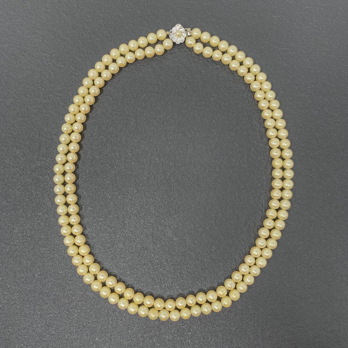 Sold at Auction: 3 pc Vintage Maruwa Cultured Pearl Necklace and 2 Pairs of  Pearl Earrings in 14K Gold