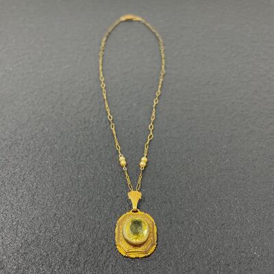 VINTAGE ORNATE GOLD TONED NECKLACE W/ AMBER COLORED STONE