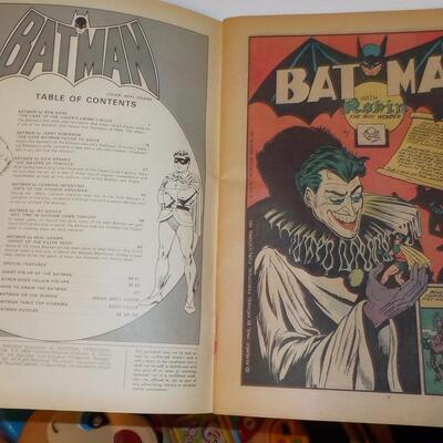 Batman's Collectors edition 6 comics in one 1976.