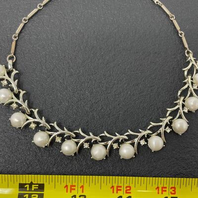 VINTAGE CORO FAUX PEARL & RHINESTONE CHOKER NECKLACE