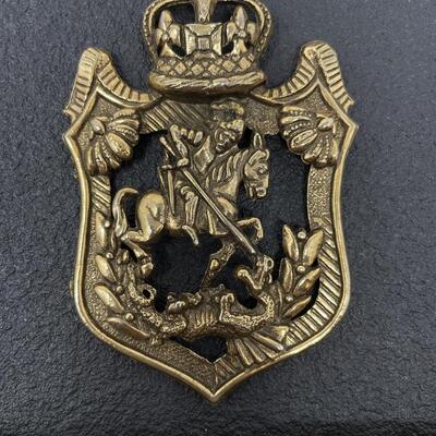 VINTAGE LARGE MEDIEVAL STYLE SHIELD NECKLACE W/ KNIGHT & DRAGON