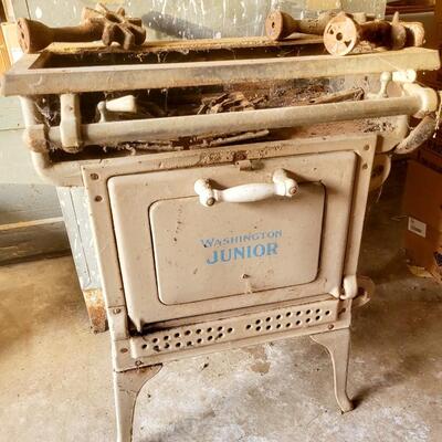 ANTIQUE WASHINGTON JUNIOR GAS STOVE - PROJECT PIECE