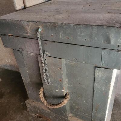 ANTIQUE JOURNEYMAN TRUNK WITH EXTRAS