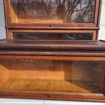 ANTIQUE SECTIONAL 4 TEIR BOOK CASE W/ TOP & BOTTOM