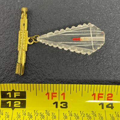 UNIQUE VINTAGE PLASTIC BROOCH W/ GOLD & RED DETAIL