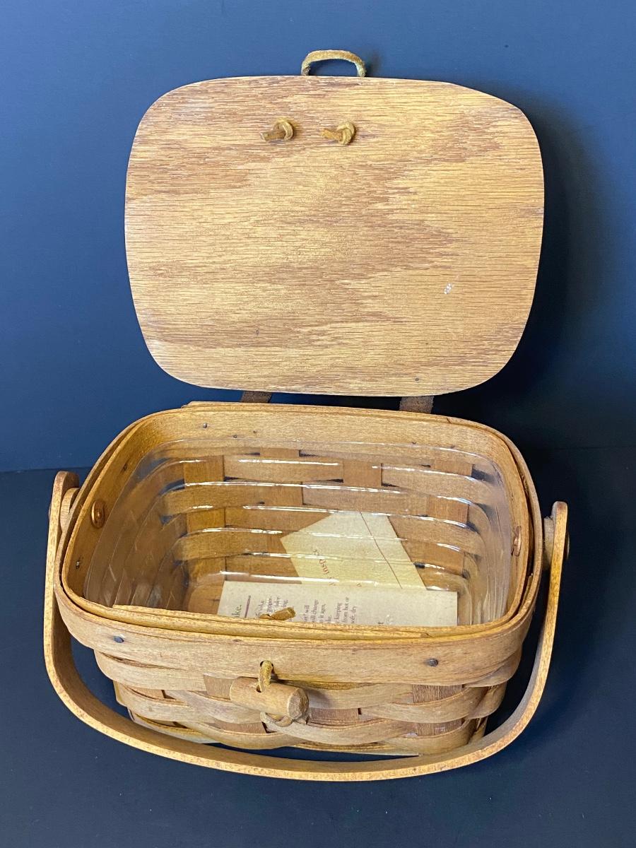 LOT 82G Longaberger Collection