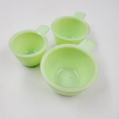 JADEITE GREEN GLASS MEASURING CUPS 3 PC
