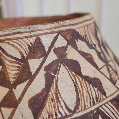 Lot 26: Antique Acoma Pueblo Pottery