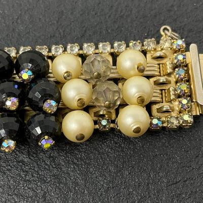 VINTAGE BLACK & GOLD HOBE EARRING & BRACELET SET