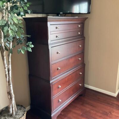 Macys Furniture Tall Dresser Retail $699