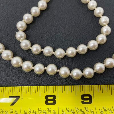 VINTAGE FAUX PEARL NECKLACE & BRACELET SET