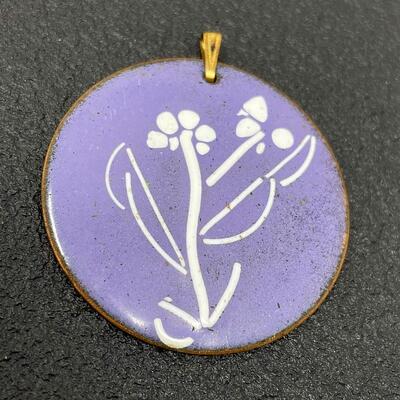 VINTAGE PURPLE METAL FLORAL PENDANT