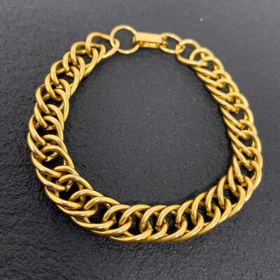 GOLD TONED TWISTED CHAIN BRACELET
