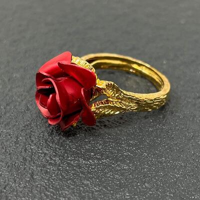 VINTAGE AMERICAN BEAUTY â€œTHE ART OF BEAUTYâ€ RED ROSE JEWELRY SET