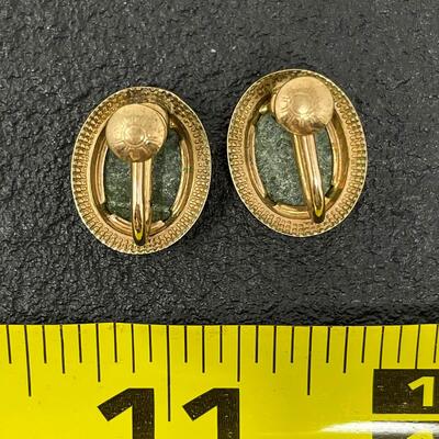 VINTAGE AMCO 1/20 14K GOLD FILLED EARRINGS W/ GREEN STONE
