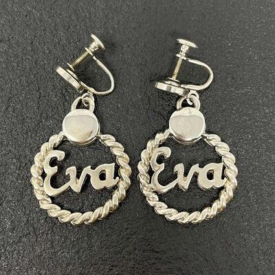 VINTAGE â€œEVAâ€ SILVER TONED DANGLE EARRINGS