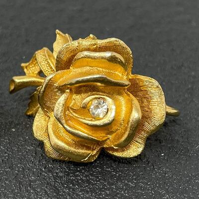 VINTAGE GOLD TONED ROSE EARRINGS
