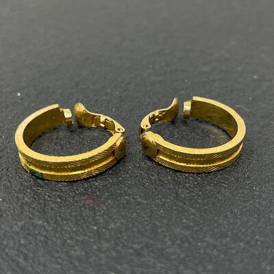 VINTAGE GOLD TONED HOOP EARRINGS