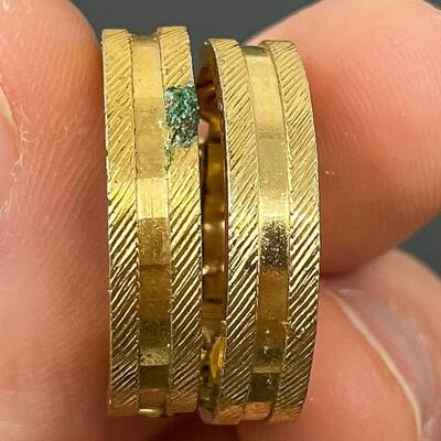 VINTAGE GOLD TONED HOOP EARRINGS