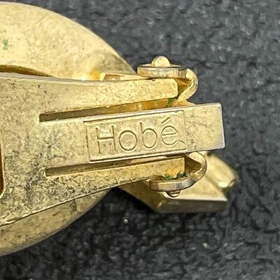 VINTAGE HOBÃ‰ GOLD TONED EARRINGS W/ RHINESTONES
