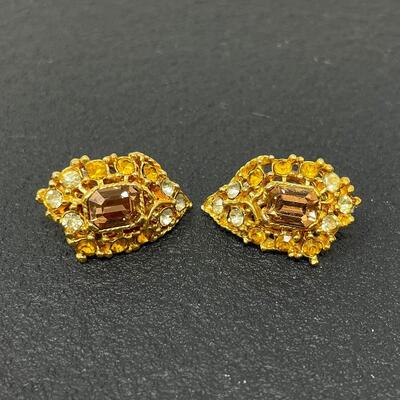 VINTAGE GOLD TONED JEWELED EARRINGS
