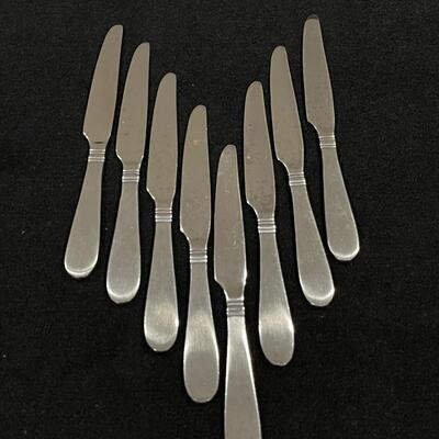 TOWLE ~ Stainless ~ 63 Total Pieces ~ Complete Service for 8 ~ 5 Piece Place Setting + Extras