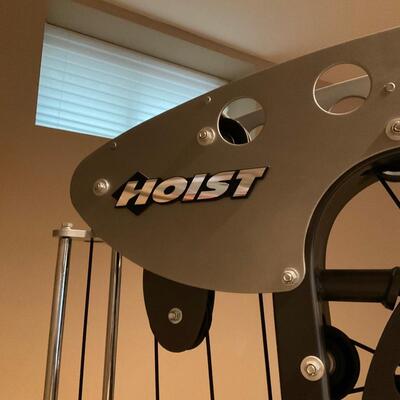 Hoist V1 Universal Weight Machine Home Gym Retail $999