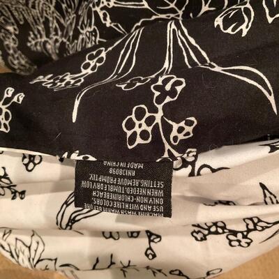 Queen Reversible black and white bedding inc red sheets pillows etc