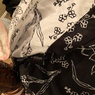 Queen Reversible black and white bedding inc red sheets pillows etc