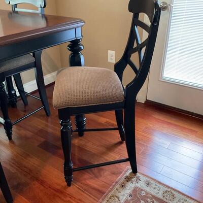Macys Furniture Bar Height Kitchen Table and 4 Bar Height Chair extra Leaf