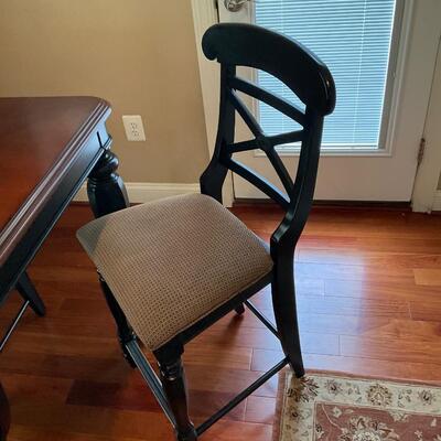 Macys Furniture Bar Height Kitchen Table and 4 Bar Height Chair extra Leaf