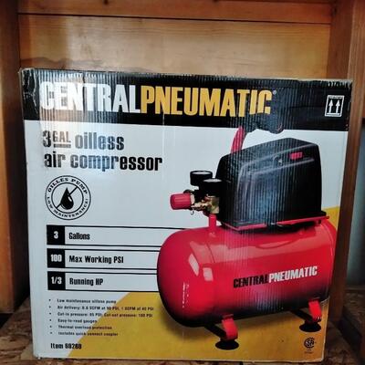 LOT 23 NEW CENTRAL PNEUMATIC 3 GALLON AIR COMPRESSOR