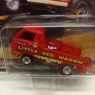 Johnny Lightning Show Stoppers Bill Maverick Golden's 1988 Little Red Wagon