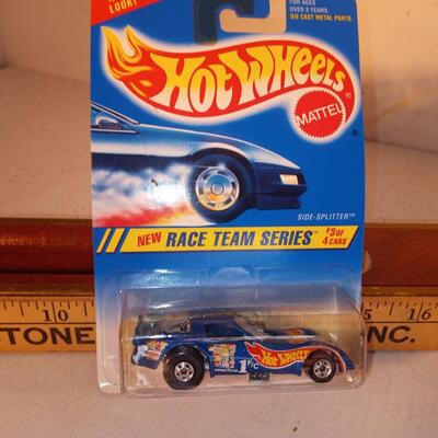 Hot Wheels 1994 Side Splitter 3 of 4 RACE TEAM SERIES 1/64 New 50