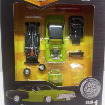 American Muscle '71 CudaDie Cast 1:64 scale Green