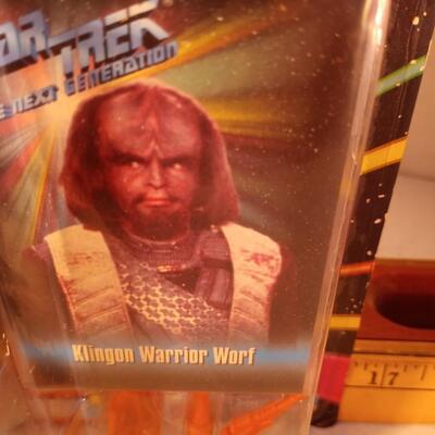 Star Trek The Next Generation Klingon Warrior Worf Action Figure Playmates 1993