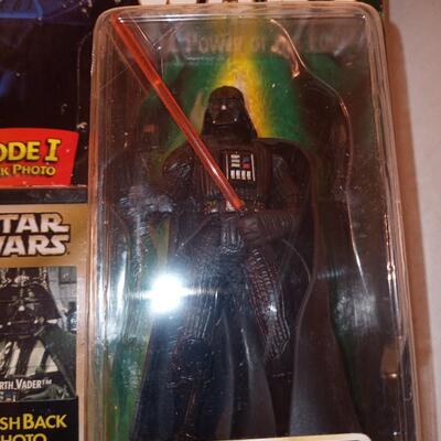 *NEW* 1995 Star Wars The Power of the Force Darth Vader with Lightsaber and Removable Cape Action Figure Tonka Kenner