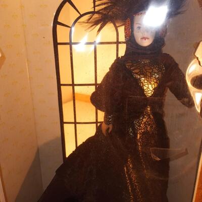 Hasbro Star Wars Queen Amidala Red Senate Gown Doll 1999 Action Figure