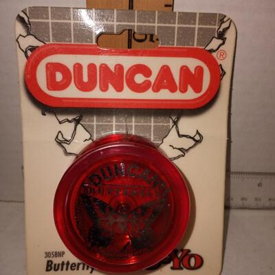 Duncan Original Butterfly YoYo - Beginner Wide Body Yo-Yo - Transparent Red