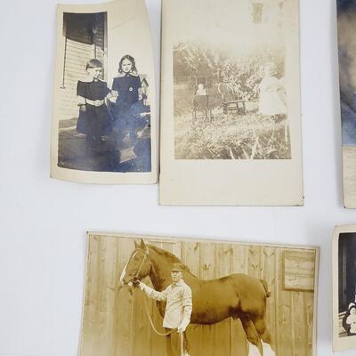OLD POSTCARDS & 2 PICTURES - PEOPLE