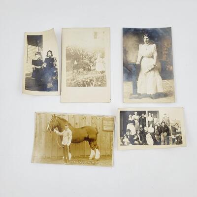 OLD POSTCARDS & 2 PICTURES - PEOPLE