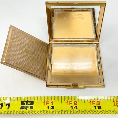 VINTAGE ELGIN AMERICAN MAKEUP COMPACT W/ ORIGINAL PUFF & CASE