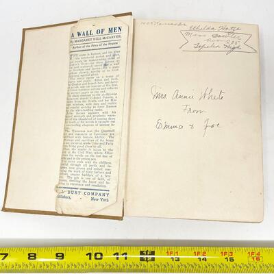 1912 BOOK â€œA WALL OF MENâ€ MARGARET HILL MCCARTER