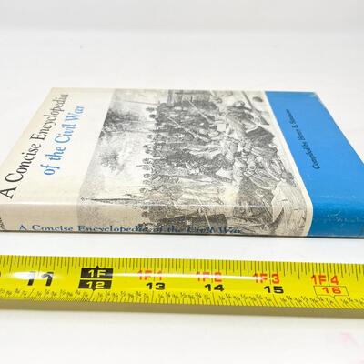 â€œA CONCISE ENCYCLOPEDIA OF THE CIVIL WARâ€ BY HENRY E. SIMMONS HARDBACK BOOK
