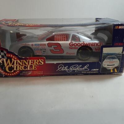 1998 Hasbro winners circle Dale Earnhardt Silver select